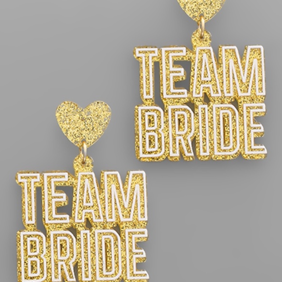 TEAM BRIDE & Heart Earrings - Picture 1 of 2